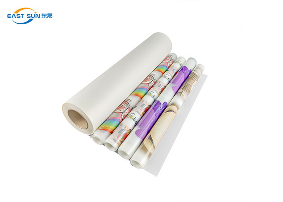 Good price le film chaud de transfert de la peau DTF de peau 60cm froide de 30cm couvre le type spécialisé en ligne
